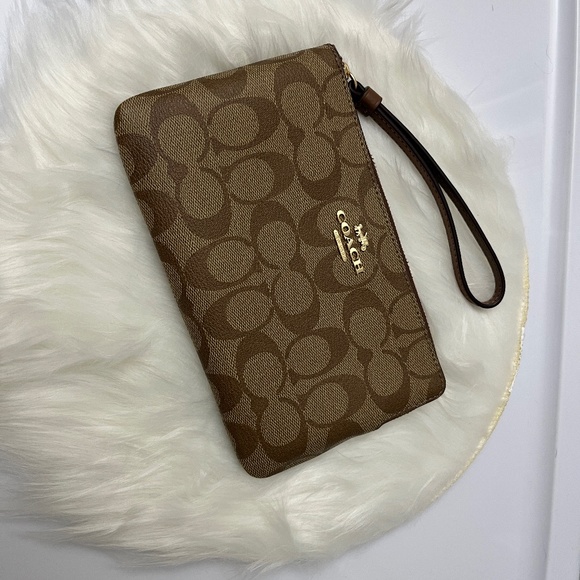 Coach Handbags - Coach;Authentic wristlet